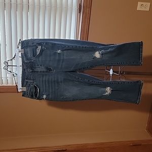 Judy Blue distressed capri jeans
